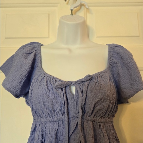 All in Favor Periwinkle Blue Mini Dress Size Medium NWT Flutter Sleeves Keyhole - Picture 2 of 8